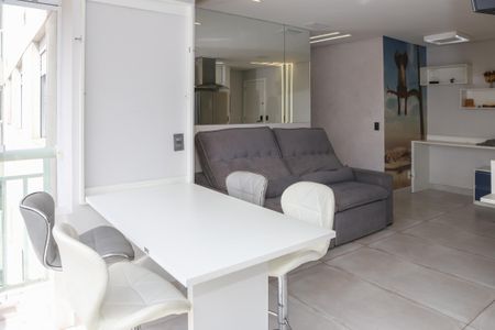 Apartamento à venda com 62m², 2 quartos e 1 vagaSala