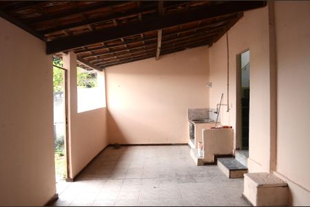 Casa para alugar com 150m², 3 quartos e 2 vagasÁrea externa