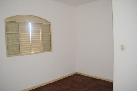 Casa para alugar com 150m², 3 quartos e 2 vagasQuarto 1