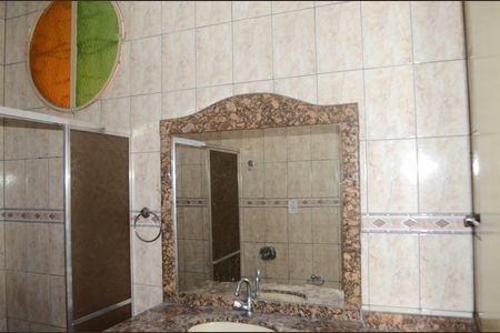 Casa para alugar com 150m², 3 quartos e 2 vagasBanheiro Corredor