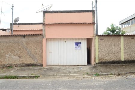Casa para alugar com 150m², 3 quartos e 2 vagasFachada