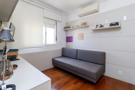 Apartamento à venda com 200m², 3 quartos e 3 vagasSuíte 1
