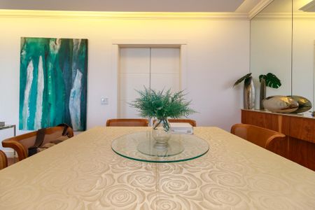 Apartamento à venda com 200m², 3 quartos e 3 vagasSala