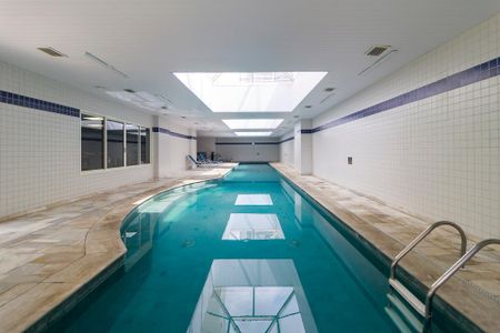 Apartamento à venda com 200m², 3 quartos e 3 vagasPiscina Coberta