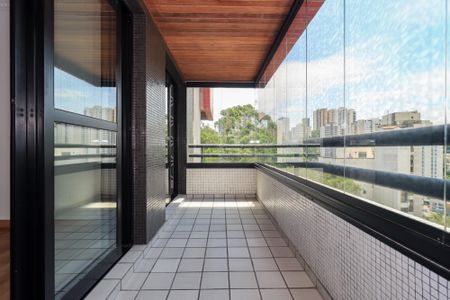 Apartamento à venda com 131m², 4 quartos e 3 vagasVaranda da Sala