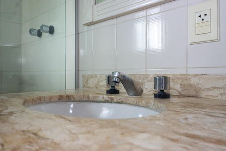 Apartamento à venda com 131m², 4 quartos e 3 vagasBanheiro