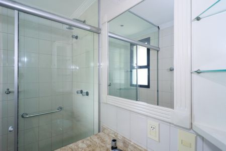 Apartamento à venda com 131m², 4 quartos e 3 vagasBanheiro