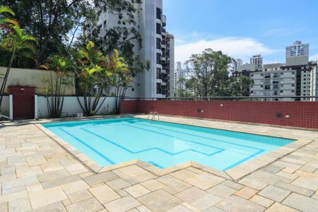 Apartamento à venda com 131m², 4 quartos e 3 vagasÁrea comum - Piscina
