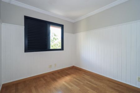 Apartamento à venda com 131m², 4 quartos e 3 vagasQuarto 2