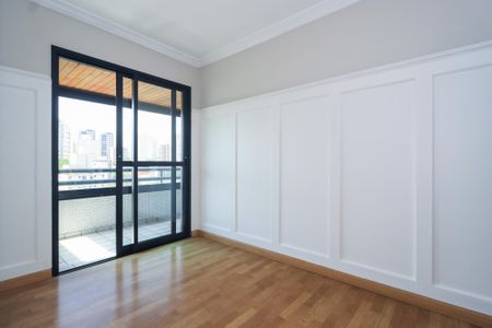 Apartamento à venda com 131m², 4 quartos e 3 vagasEscritório