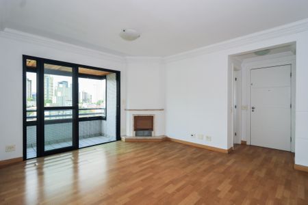 Apartamento à venda com 131m², 4 quartos e 3 vagasSala