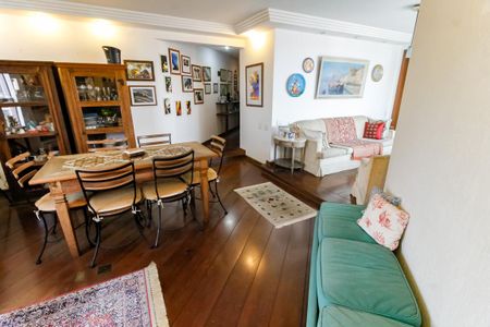 Apartamento à venda com 148m², 3 quartos e 3 vagasSala 2