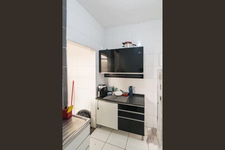 Apartamento à venda com 72m², 2 quartos e sem vaga Apartamento à venda com 72m², 2 quartos e sem vagaCozinha - Armários