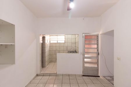 Casa à venda com 42m², 1 quarto e sem vaga Casa à venda com 42m², 1 quarto e sem vagaSala