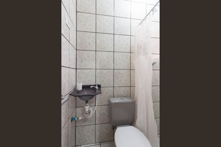 Casa à venda com 42m², 1 quarto e sem vaga Casa à venda com 42m², 1 quarto e sem vagaBanheiro