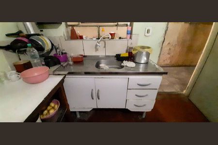 Casa à venda com 250m², 4 quartos e 2 vagasCasa 2 - Cozinha