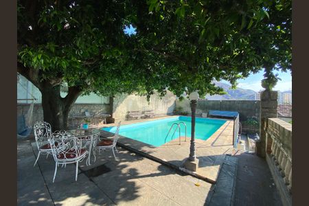 Casa para alugar com 1147m², 4 quartos e 7 vagasPiscina