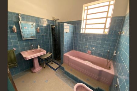 Casa para alugar com 1147m², 4 quartos e 7 vagasBanheiro