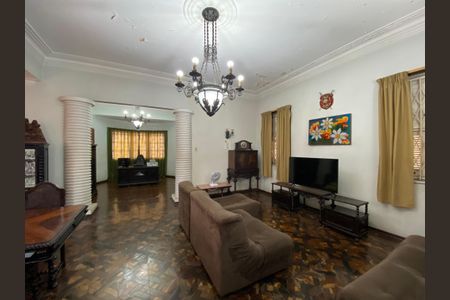 Casa para alugar com 1147m², 4 quartos e 7 vagasSala