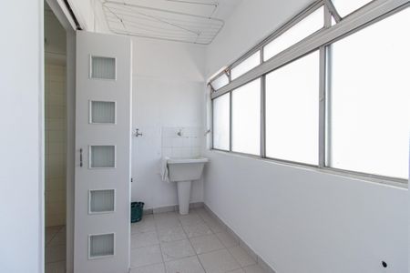 Apartamento à venda com 127m², 2 quartos e 1 vagaÁrea de Serviço