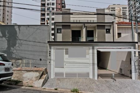 Casa à venda com 110m², 3 quartos e 2 vagasFachada