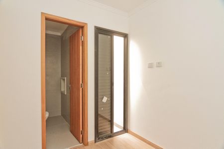 Casa à venda com 110m², 3 quartos e 2 vagasSuíte 2