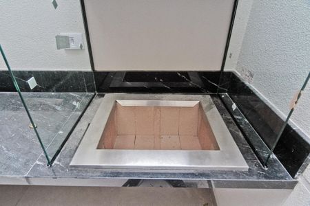 Casa à venda com 110m², 3 quartos e 2 vagasÁrea externa