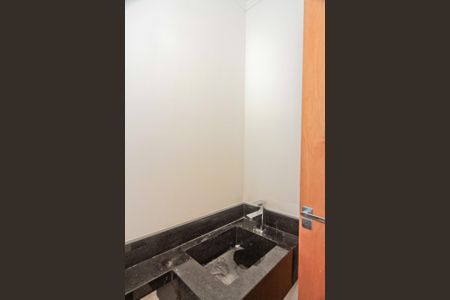 Casa à venda com 110m², 3 quartos e 2 vagasLavabo