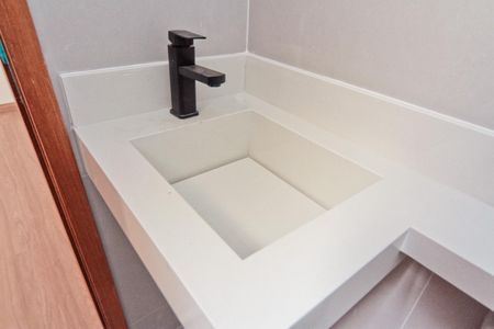 Casa à venda com 110m², 3 quartos e 2 vagasBanheiro da Suíte 2