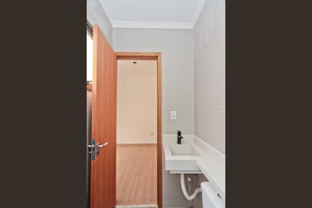 Casa à venda com 110m², 3 quartos e 2 vagasBanheiro da Suíte 2