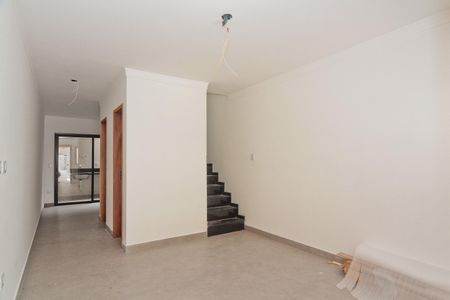 Casa à venda com 110m², 3 quartos e 2 vagasSala