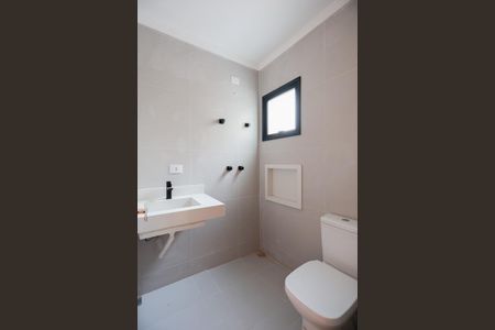 Casa à venda com 110m², 3 quartos e 2 vagasBanheiro da Suíte 2