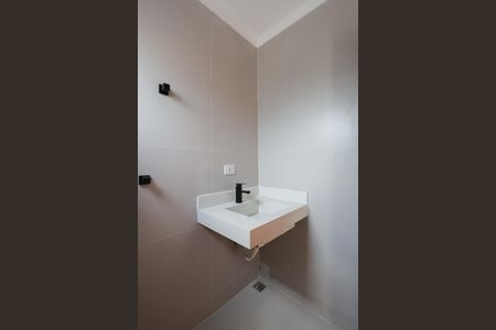 Casa à venda com 110m², 3 quartos e 2 vagasBanheiro da Suíte 1