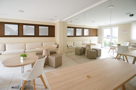 Studio à venda com 28m², 1 quarto e sem vagaÁrea comum - Salão de festas