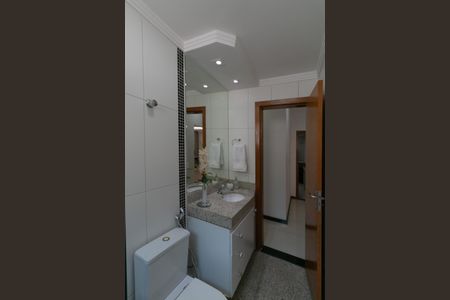 Apartamento à venda com 127m², 3 quartos e 2 vagas Apartamento à venda com 127m², 3 quartos e 2 vagasBanheiro Social