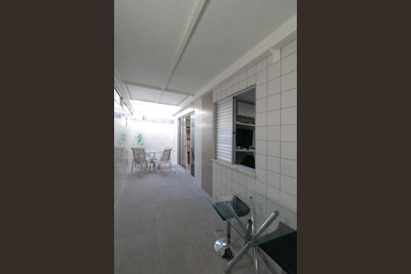 Apartamento à venda com 127m², 3 quartos e 2 vagas Apartamento à venda com 127m², 3 quartos e 2 vagasVaranda gourmet