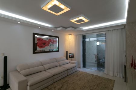 Apartamento à venda com 127m², 3 quartos e 2 vagas Apartamento à venda com 127m², 3 quartos e 2 vagasSala