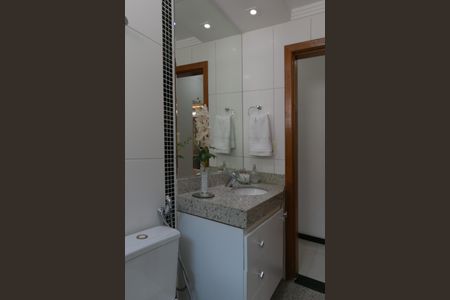 Apartamento à venda com 127m², 3 quartos e 2 vagas Apartamento à venda com 127m², 3 quartos e 2 vagasBanheiro Social