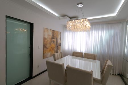 Apartamento à venda com 127m², 3 quartos e 2 vagas Apartamento à venda com 127m², 3 quartos e 2 vagasSala de Jantar