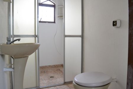 Casa à venda com 231m², 3 quartos e 2 vagasBanheiro - Casa 2