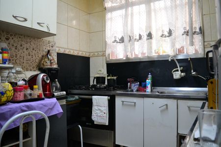 Casa à venda com 231m², 3 quartos e 2 vagasCozinha