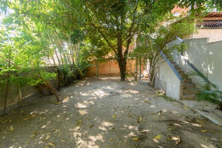 Apartamento à venda com 74m², 3 quartos e 2 vagasQuintal