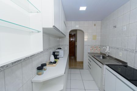 Apartamento à venda com 74m², 3 quartos e 2 vagasCozinha