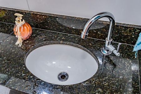 Apartamento para alugar com 50m², 2 quartos e sem vaga Apartamento para alugar com 50m², 2 quartos e sem vagaBanheiro