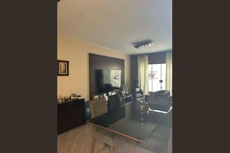 Casa à venda com 187m², 3 quartos e 5 vagasSala