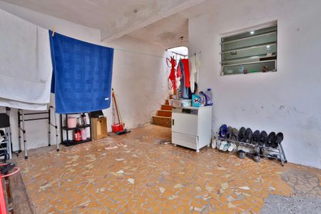 Casa à venda com 220m², 2 quartos e 8 vagas Casa à venda com 220m², 2 quartos e 8 vagasÁrea de Serviço