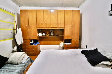 Casa à venda com 220m², 2 quartos e 8 vagas Casa à venda com 220m², 2 quartos e 8 vagasQuarto 2