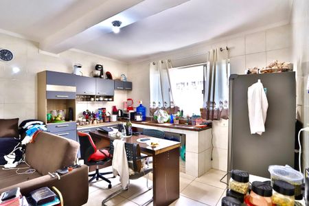 Casa à venda com 220m², 2 quartos e 8 vagas Casa à venda com 220m², 2 quartos e 8 vagasCozinha