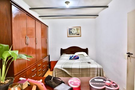 Casa à venda com 220m², 2 quartos e 8 vagas Casa à venda com 220m², 2 quartos e 8 vagasQuarto 1