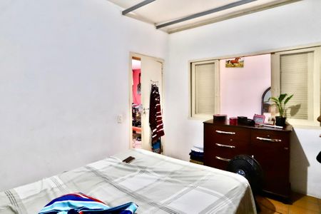 Casa à venda com 220m², 2 quartos e 8 vagas Casa à venda com 220m², 2 quartos e 8 vagasQuarto 1